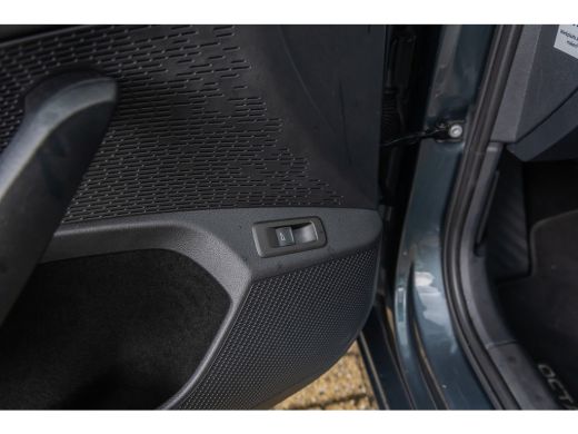 Skoda Octavia Combi 1.0 TSI Business Edition | Apple Carplay/Android Auto | Elek. Kofferbak | Parkeersensoren |... ActivLease financial lease