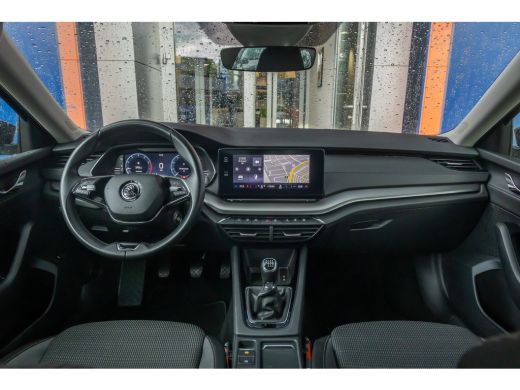 Skoda Octavia Combi 1.0 TSI Business Edition | Apple Carplay/Android Auto | Elek. Kofferbak | Parkeersensoren |... ActivLease financial lease