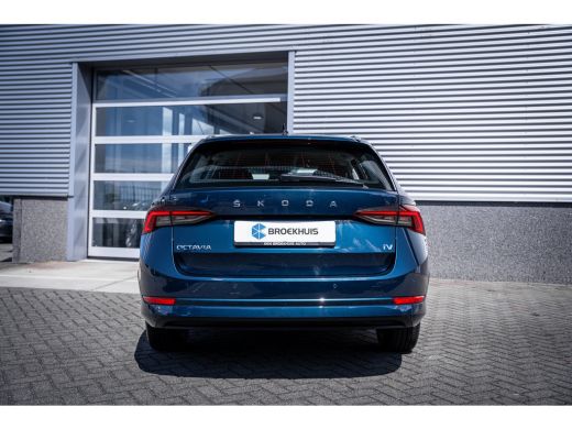 Skoda Octavia Combi 1.4 TSI iV PHEV Business Edition SOH 87% | Cruise control | Metaalkleur | Parkeersensor voor ActivLease financial lease