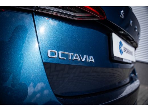 Skoda Octavia Combi 1.4 TSI iV PHEV Business Edition SOH 87% | Cruise control | Metaalkleur | Parkeersensor voor ActivLease financial lease