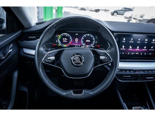 Skoda Octavia Combi 1.4 TSI iV PHEV Business Edition SOH 87% | Cruise control | Metaalkleur | Parkeersensor voor ActivLease financial lease