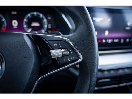 Skoda Octavia Combi 1.4 TSI iV PHEV Business Edition SOH 87% | Cruise control | Metaalkleur | Parkeersensor voor ActivLease financial lease