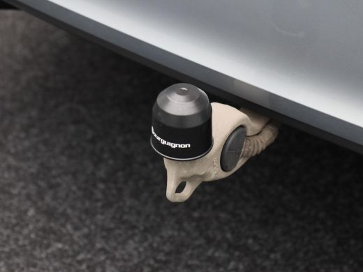 Skoda Superb Combi 1.5 TSi 204 Pk PHEV Edition | Panoramadak | Stoelverwarming | Camera | Trekhaak | Adaptive ... ActivLease financial lease