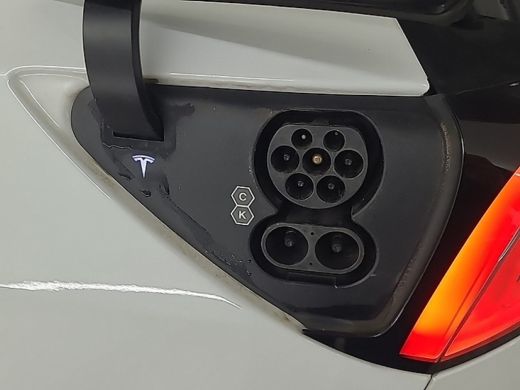 Tesla Model Y Long Range AWD 75 kWh | Trekhaak met afneembare kogel | Panoramisch Dak | Dodehoek detectie | Ele... ActivLease financial lease