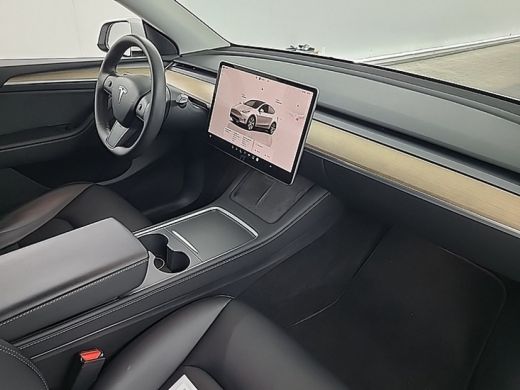 Tesla Model Y Long Range AWD 75 kWh | Trekhaak met afneembare kogel | Panoramisch Dak | Dodehoek detectie | Ele... ActivLease financial lease