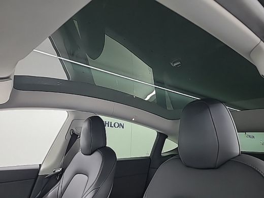 Tesla Model Y Long Range AWD 75 kWh | Trekhaak met afneembare kogel | Panoramisch Dak | Dodehoek detectie | Ele... ActivLease financial lease