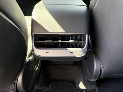 Tesla Model Y Performance AWD 75 kWh SOH 95% | 21 INCH TURBINE VELGEN| TESLA FABRIEKSGARANTIE T/M 01-2027 of 80... ActivLease financial lease