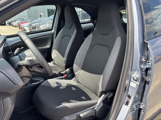 Toyota Aygo 1.0 VVT-i S-CVT Play ActivLease financial lease