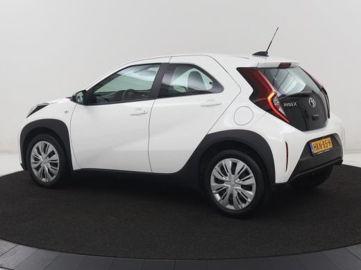 Toyota Aygo | 5-deurs | Adaptive cruise | Lane assist | Carplay | DAB | NAP 31.639km | Airco ActivLease financial lease