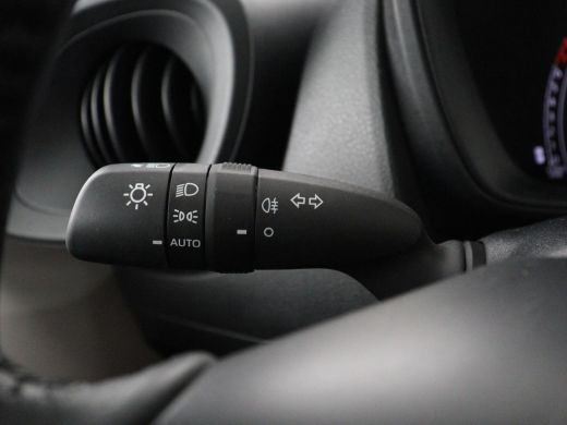 Toyota Aygo | 5-deurs | Adaptive cruise | Lane assist | Carplay | DAB | NAP 31.639km | Airco ActivLease financial lease