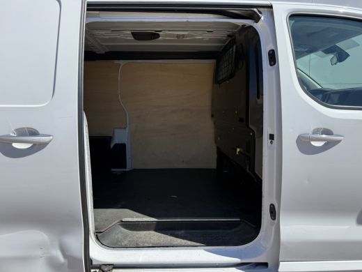 Toyota ProAce ProAce Electric 75kWh 136PK L2 Elektrisch 93.0% (SOH) 330km WLTP Cruise Control Climate Control C... ActivLease financial lease