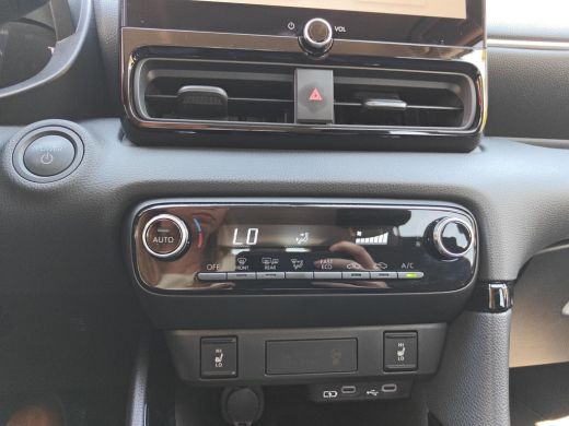 Toyota Yaris 1.5 Hybrid 115 Dynamic Comfort Pack ActivLease financial lease