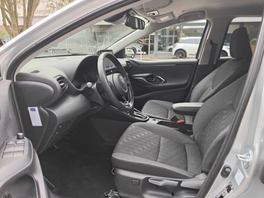 Toyota Yaris 1.5 Hybrid 115 Dynamic ActivLease financial lease
