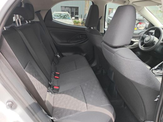 Toyota Yaris 1.5 Hybrid 115 Dynamic ActivLease financial lease