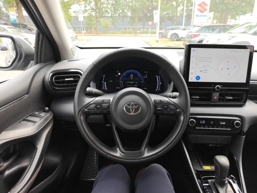 Toyota Yaris 1.5 Hybrid 115 Dynamic ActivLease financial lease