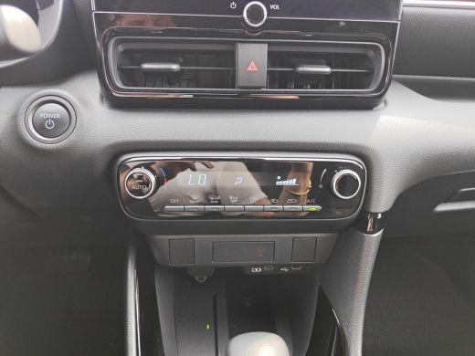 Toyota Yaris 1.5 Hybrid 115 Dynamic ActivLease financial lease