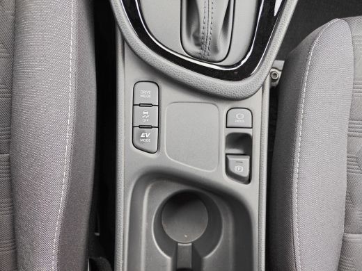 Toyota Yaris 1.5 Hybrid 115 Dynamic ActivLease financial lease