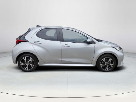 Toyota Yaris 1.5 Hybrid 115 Dynamic ActivLease financial lease