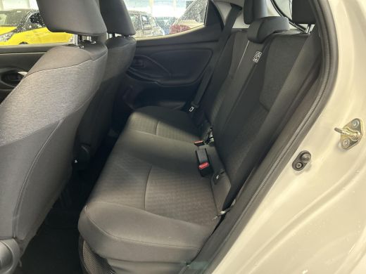 Toyota Yaris 1.5 Hybrid Active ActivLease financial lease
