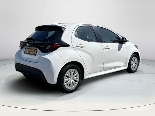 Toyota Yaris 1.5 Hybrid Active ActivLease financial lease