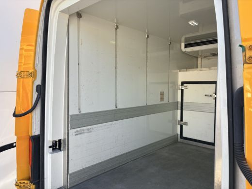 Volkswagen Crafter e-Crafter 36kWh 136PK Elektrisch Koelwagen Zanotti Nachtkoeling LED Climate Control Cruise Contro... ActivLease financial lease