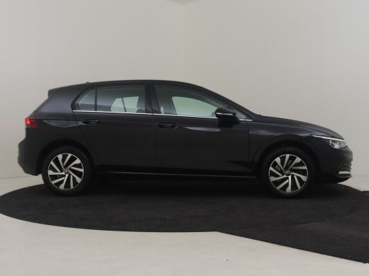 Volkswagen Golf 1.4 eHybrid Style 204pk DSG/AUTO l Camera l Elektr. Stoel incl geheugen & Massage l Adapt. Cr Con... ActivLease financial lease