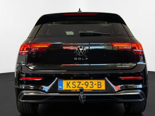 Volkswagen Golf 1.5 eHybrid 204PK [PHEV] LIFE NAVI/CARPLAY/CAMERA/TREKHAAK ActivLease financial lease