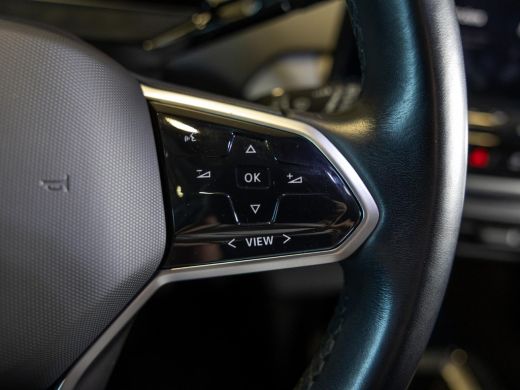 Volkswagen ID.4 Pro 77 kWh SOH 94% / 174pk / Trekhaak / Cruise control adaptief /Stoelverwarming / Navigatie / Ap... ActivLease financial lease