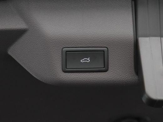 Volkswagen Multivan 1.5 eHybrid 245 Pk L2 Bulli Edition 4Motion | Stuur/Stoelverwarming | Panoramadak | Harman & Kard... ActivLease financial lease