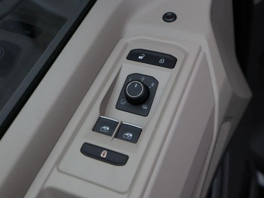 Volkswagen Multivan 1.5 eHybrid 245 Pk L2 Bulli Edition 4Motion | Stuur/Stoelverwarming | Panoramadak | Harman & Kard... ActivLease financial lease