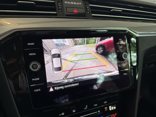 Volkswagen Passat GTE 218PK DSG HYBRID BUSINESS SPORT IQ-LED/NAVI/CAMERA/TREKHAAK ActivLease financial lease