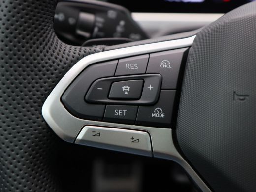 Volkswagen Passat Variant 1.5 eHybrid 272 Pk R-Line | Black Style | Stoel/Stuurverwarming | Panoramadak | 360 Camer... ActivLease financial lease