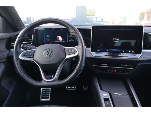 Volkswagen Passat Variant 1.5 eTSI R-Line Business | Achteruitrijcamera | Hill hold functie | Keyless start | Achte... ActivLease financial lease