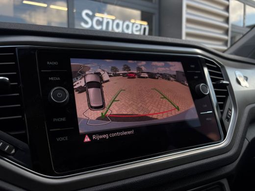 Volkswagen T-Roc 1.5 TSI 150 pk Style 7-DSG | Achteruitrijcamera | Cruise control adaptief | LED koplampen | ActivLease financial lease