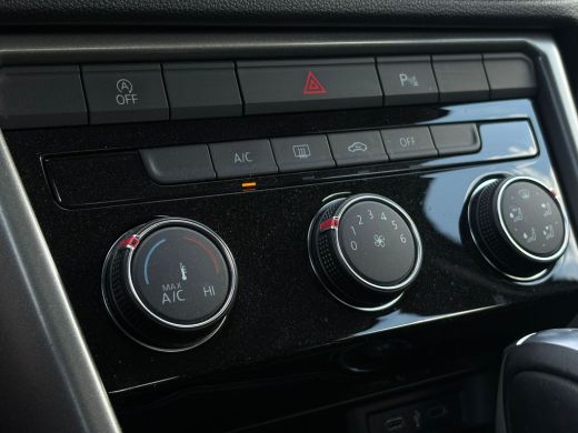 Volkswagen T-Roc 1.5 TSI 150 pk Style 7-DSG | Achteruitrijcamera | Cruise control adaptief | LED koplampen | ActivLease financial lease