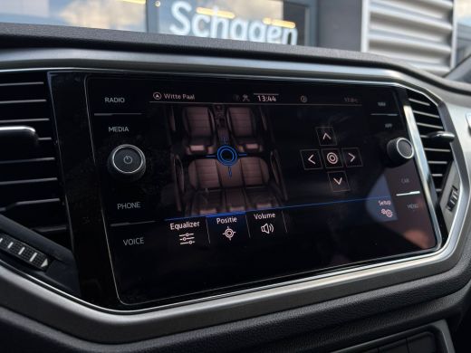 Volkswagen T-Roc 1.5 TSI 150 pk Style 7-DSG | Achteruitrijcamera | Cruise control adaptief | LED koplampen | ActivLease financial lease