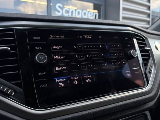 Volkswagen T-Roc 1.5 TSI 150 pk Style 7-DSG | Achteruitrijcamera | Cruise control adaptief | LED koplampen | ActivLease financial lease