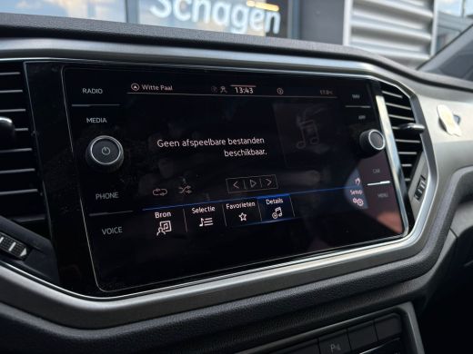 Volkswagen T-Roc 1.5 TSI 150 pk Style 7-DSG | Achteruitrijcamera | Cruise control adaptief | LED koplampen | ActivLease financial lease
