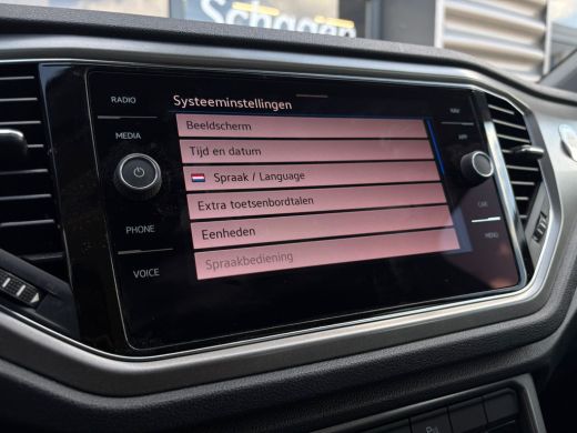 Volkswagen T-Roc 1.5 TSI 150 pk Style 7-DSG | Achteruitrijcamera | Cruise control adaptief | LED koplampen | ActivLease financial lease