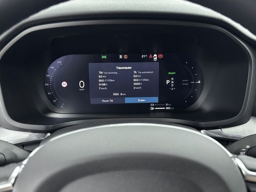 Volvo  V60 T6 AWD Plug-in Essential | Trekhaak | PDC V+A en camera | Stoel + Stuurverwarming | Extra getint ... ActivLease financial lease