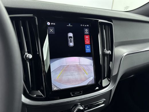Volvo  V60 T6 AWD Plug-in Essential | Trekhaak | PDC V+A en camera | Stoel + Stuurverwarming | Extra getint ... ActivLease financial lease
