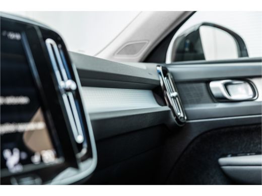 Volvo  XC40 1.5 T4 Recharge Inscription Expression Carplay / Android Auto / Climate Control / ActivLease financial lease