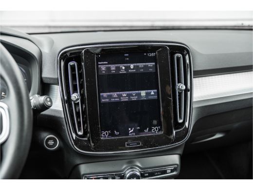 Volvo  XC40 1.5 T4 Recharge Inscription Expression Carplay / Android Auto / Climate Control / ActivLease financial lease