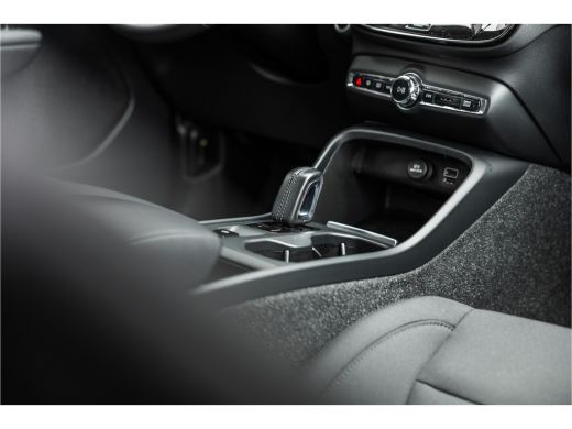 Volvo  XC40 1.5 T4 Recharge Inscription Expression Carplay / Android Auto / Climate Control / ActivLease financial lease