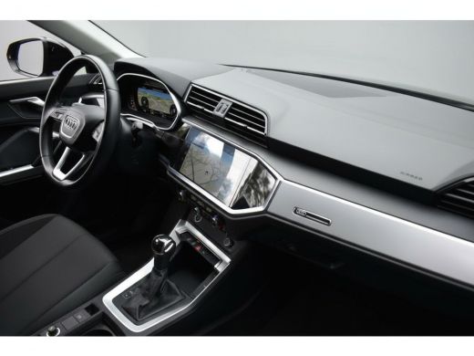 Audi Q3 35TFSI 150PK S-TRONIC PRO LINE VIRTUAL/PDC/NAVI ActivLease financial lease