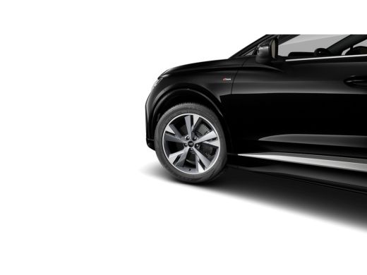Audi Q4 Sportback e-tron S Edition | 3-zone airconditioning | Achterklep, automatisch bedienbaar | Achteruitrijcamera ActivLease financial lease
