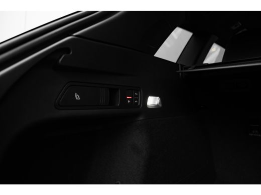 Audi Q6 e-tron S edition | Adaptive air suspension | Adaptive cruise control | Audi sound system ActivLease financial lease