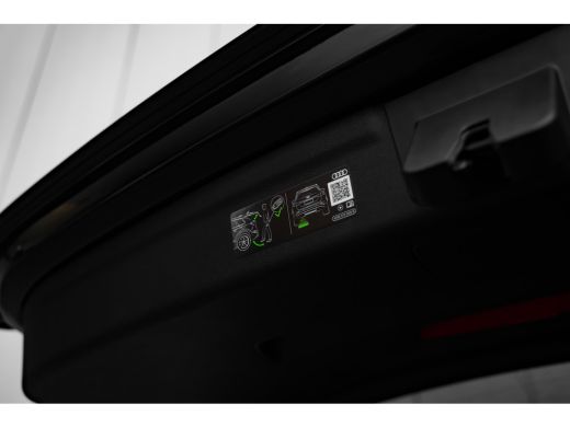 Audi Q6 e-tron S edition | Adaptive air suspension | Adaptive cruise control | Audi sound system ActivLease financial lease
