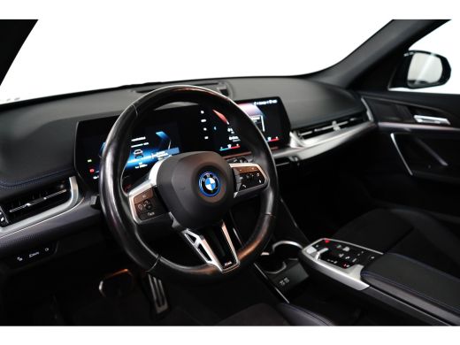 BMW iX1 xDrive30 67 kWh M Sport | Camera | Cruise Control | BTW-Auto | Apple Carplay | Navigatie ActivLease financial lease