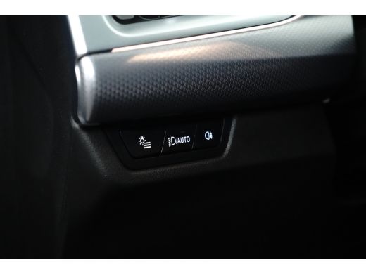 BMW iX1 xDrive30 67 kWh M Sport | Camera | Cruise Control | BTW-Auto | Apple Carplay | Navigatie ActivLease financial lease